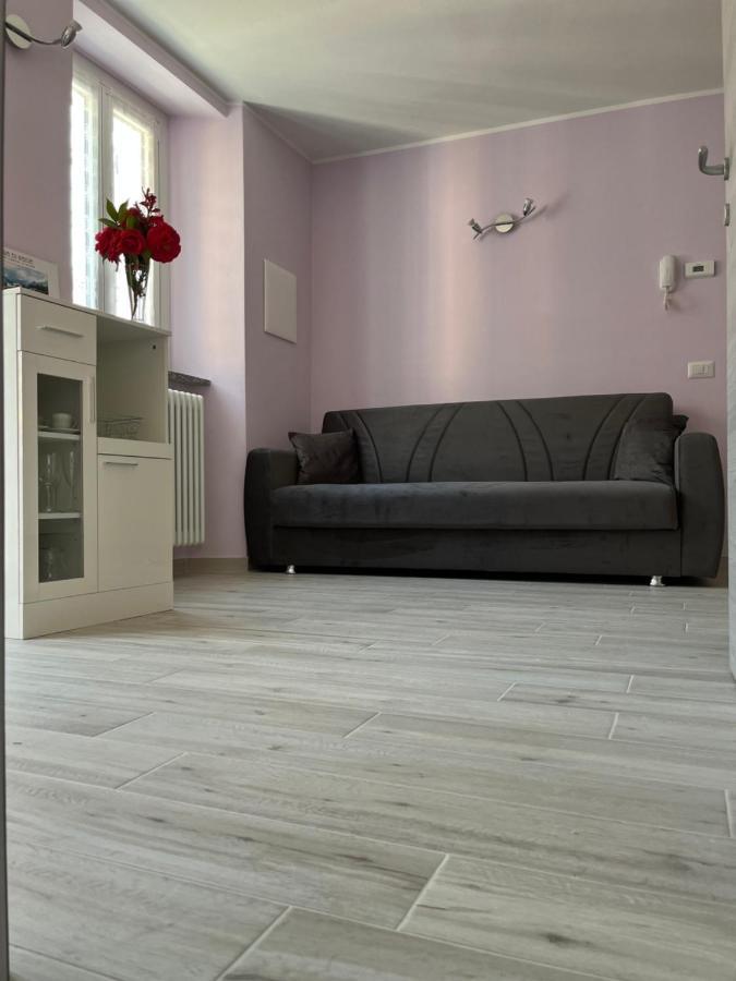 Casa Castellana Apt 1 E Casa Castellana Apt 2 Sala Comacina Eksteriør billede